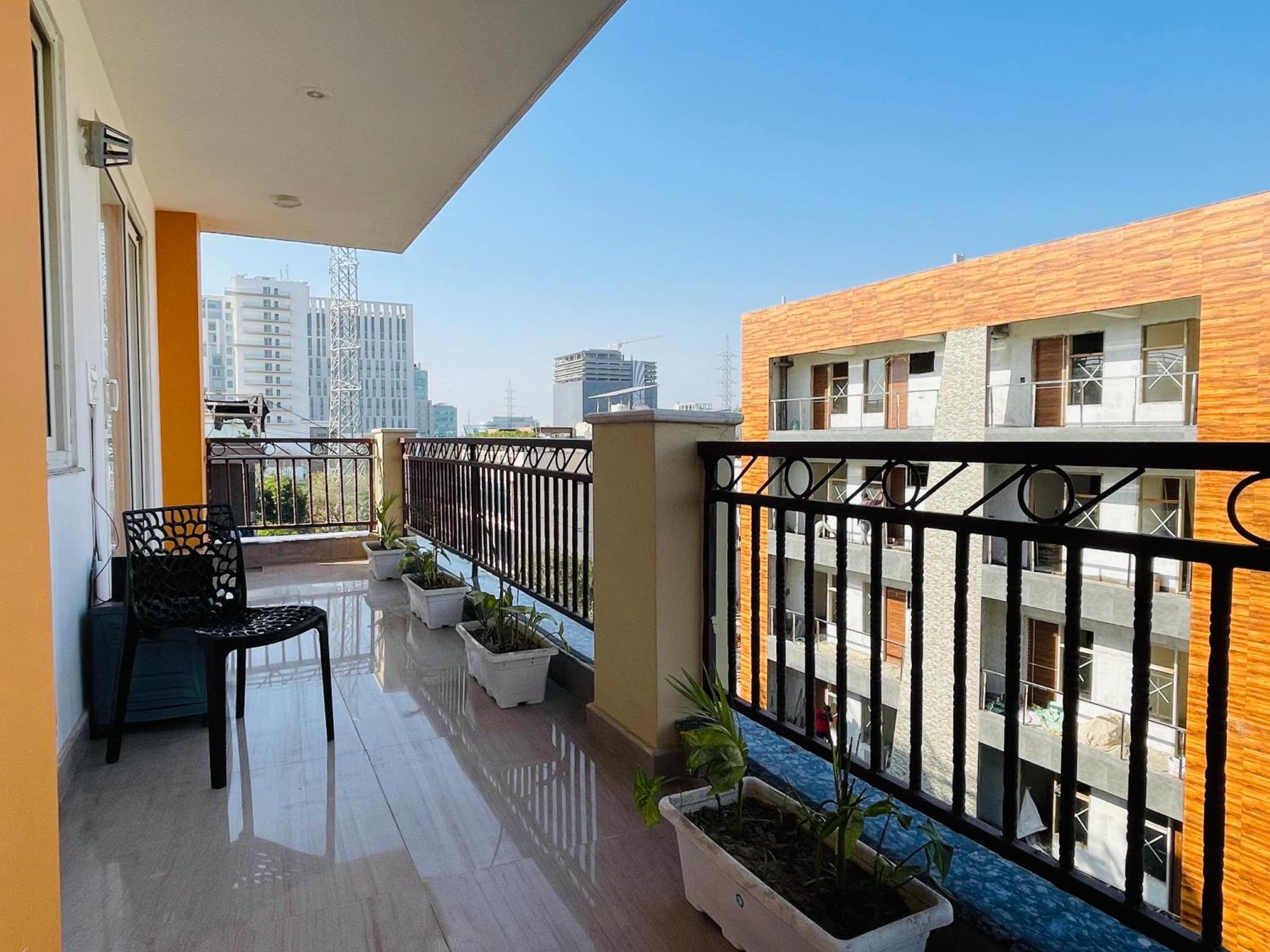 Bedchambers Medicity Serviced Apartments In Gurgaon Exterior photo